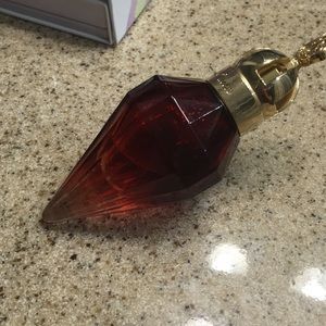 Katy Perry Killer Queen Perfume